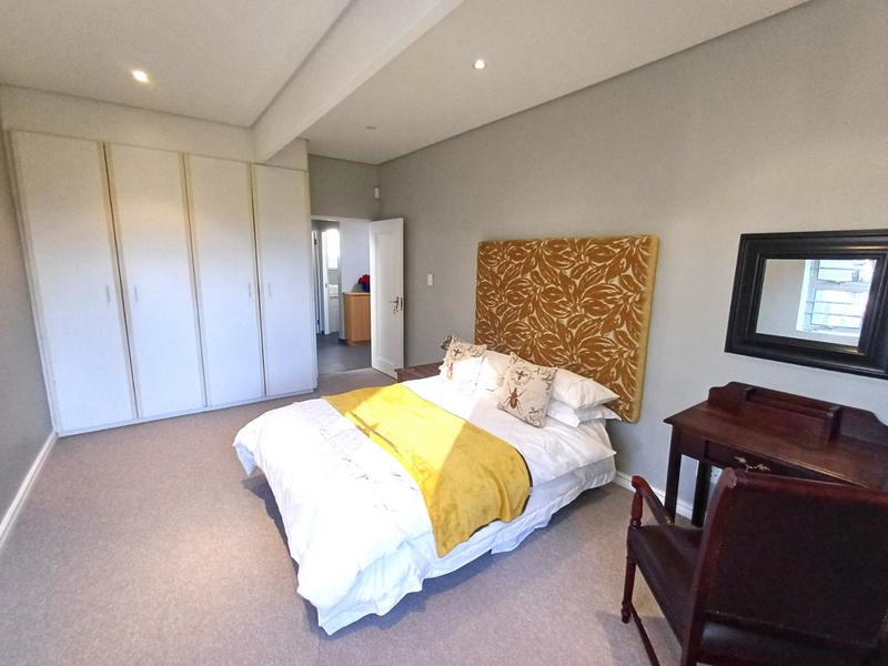 7 Bedroom Property for Sale in Valmary Park Western Cape